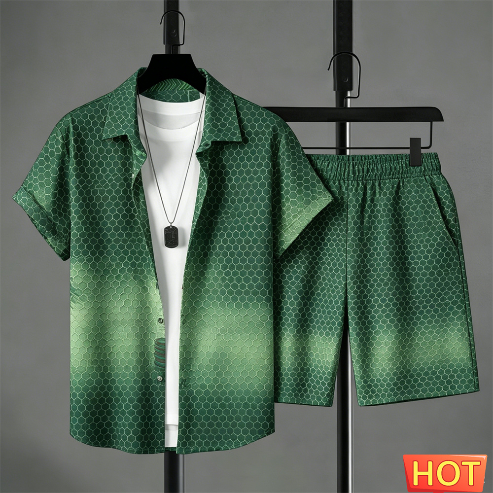 Completo Estivo da Uomo: Set C - Summer Clothing Types recensione e prezzo