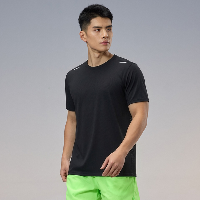 T-shirt Sportiva ad Asciugatur - Summer Gym Clothing recensione e prezzo